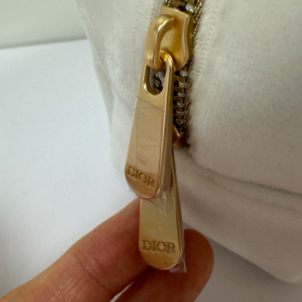 DIOR White Velvet with Gold Logo Pouch - Picture 4 of 11